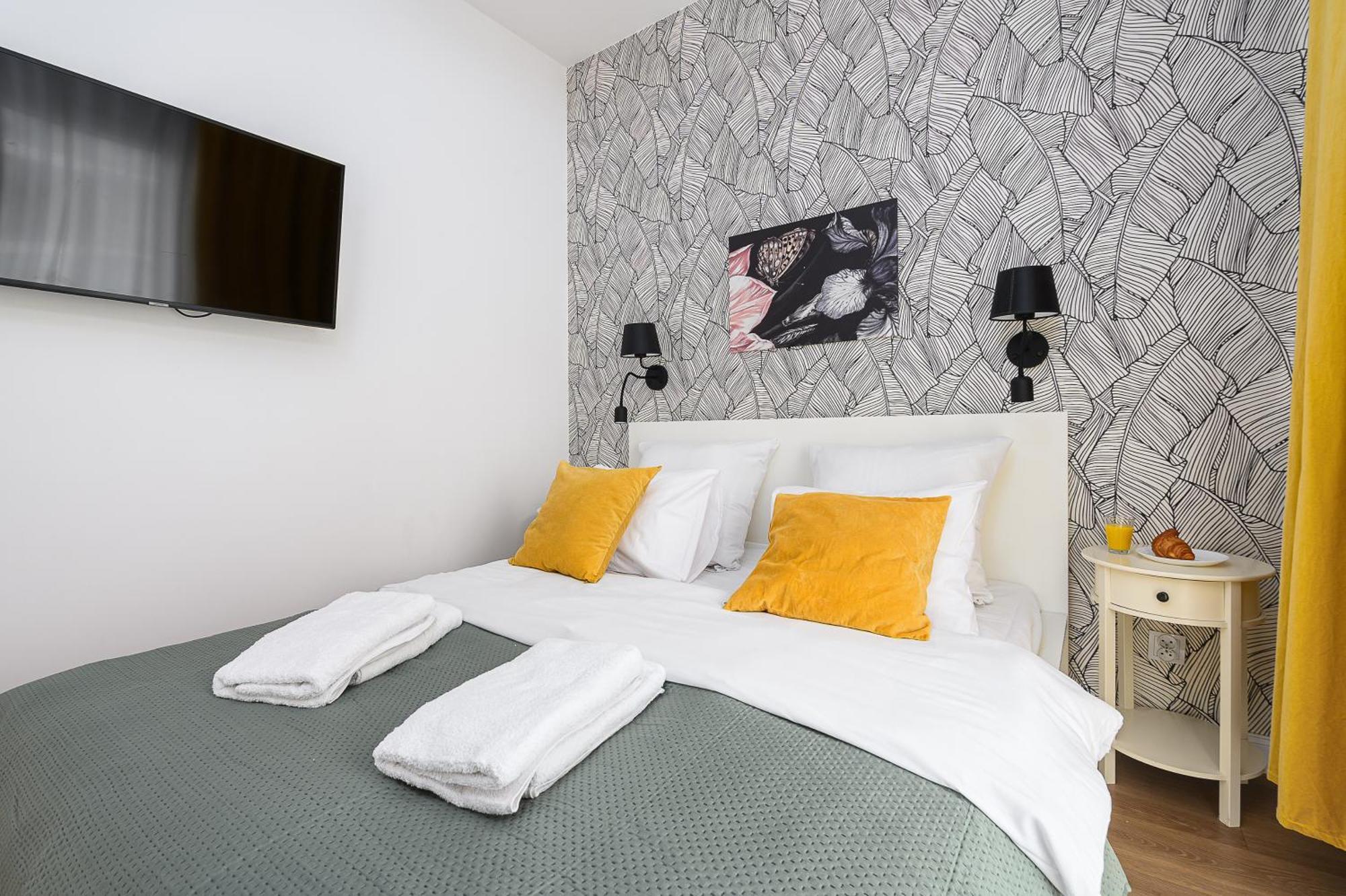 Prymasa Tysiaclecia - P&O Serviced Apartments Warschau Exterior foto