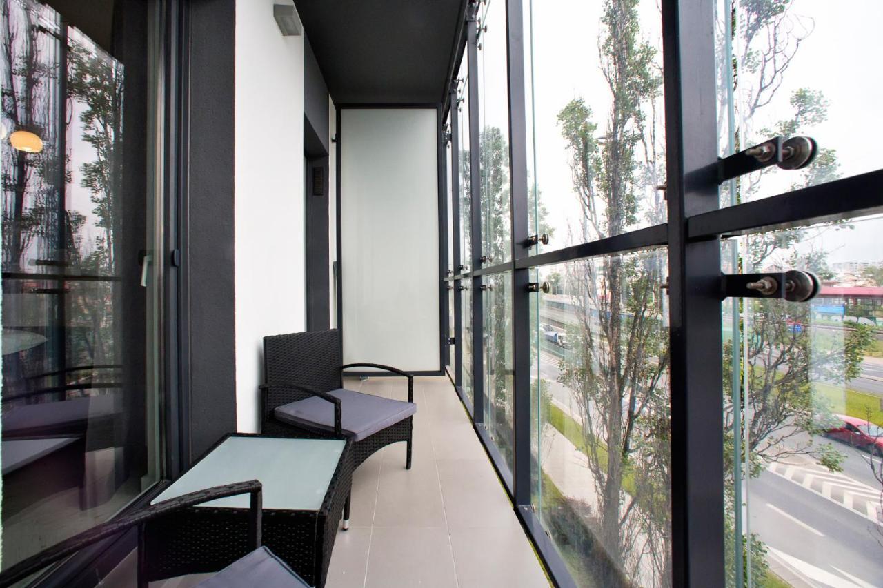 Prymasa Tysiaclecia - P&O Serviced Apartments Warschau Exterior foto